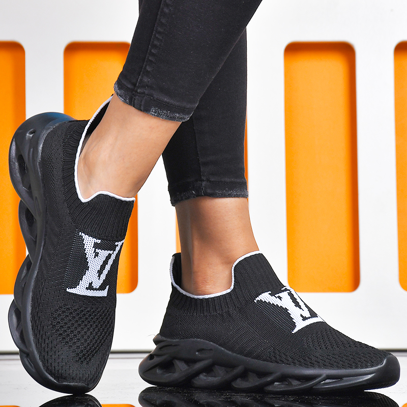 كفش دخترانه LV مدل Rose