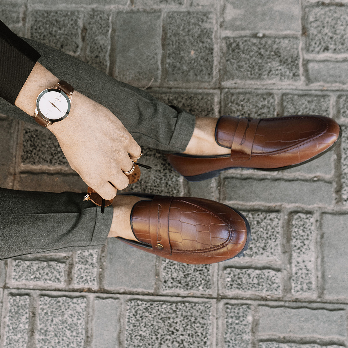 کالج مردانه مدل liam رنگ عسلی