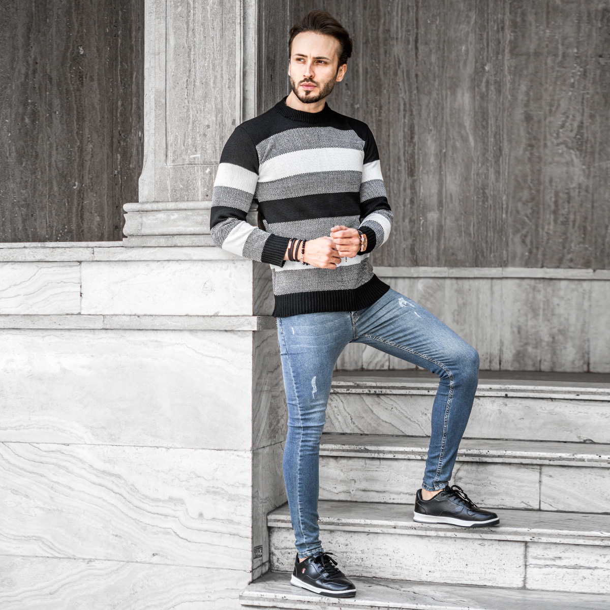 پلیور مردانه راه راه مشکی سفید مدل David