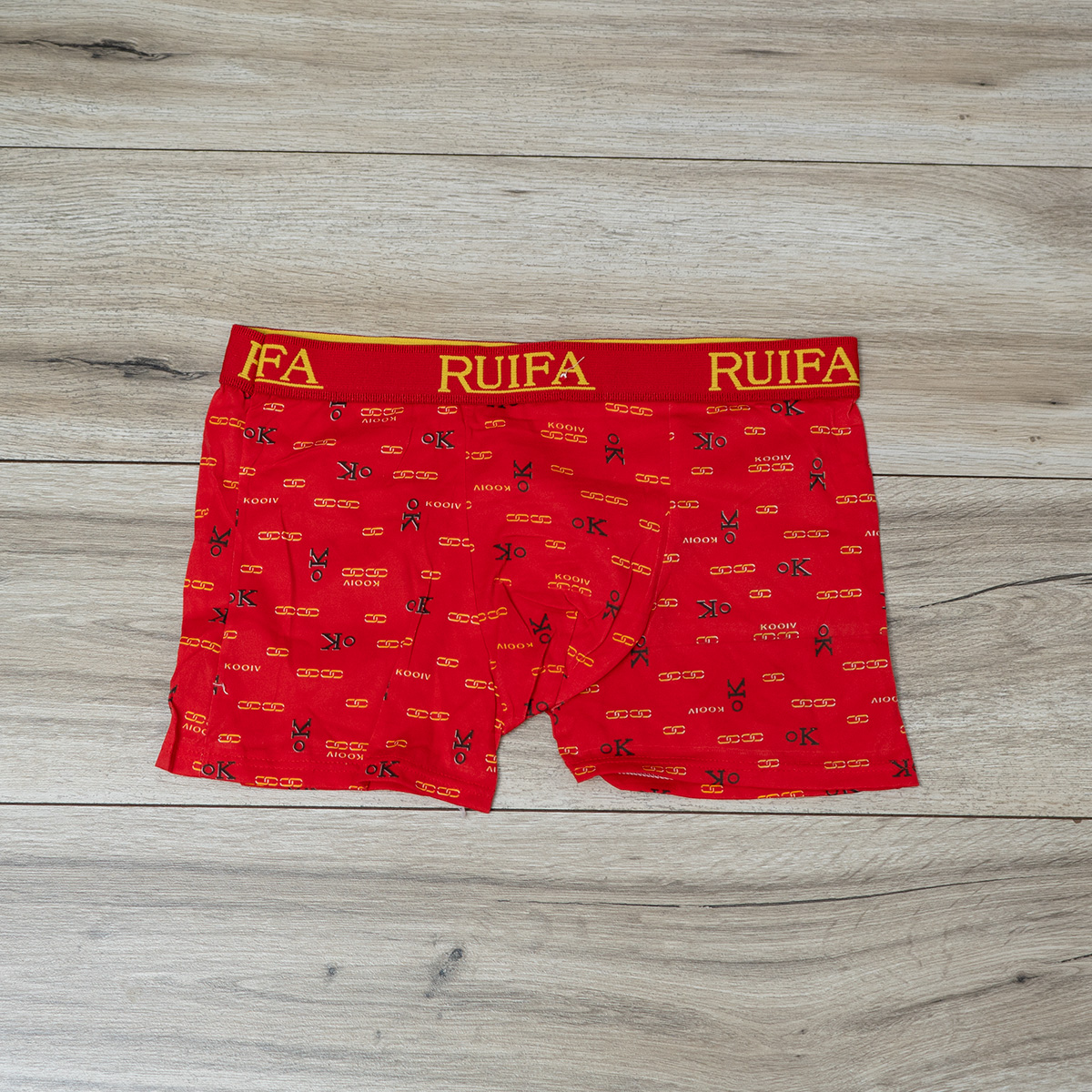 شورت نیم پا مردانه قرمز طرح ok مدل S50(T)