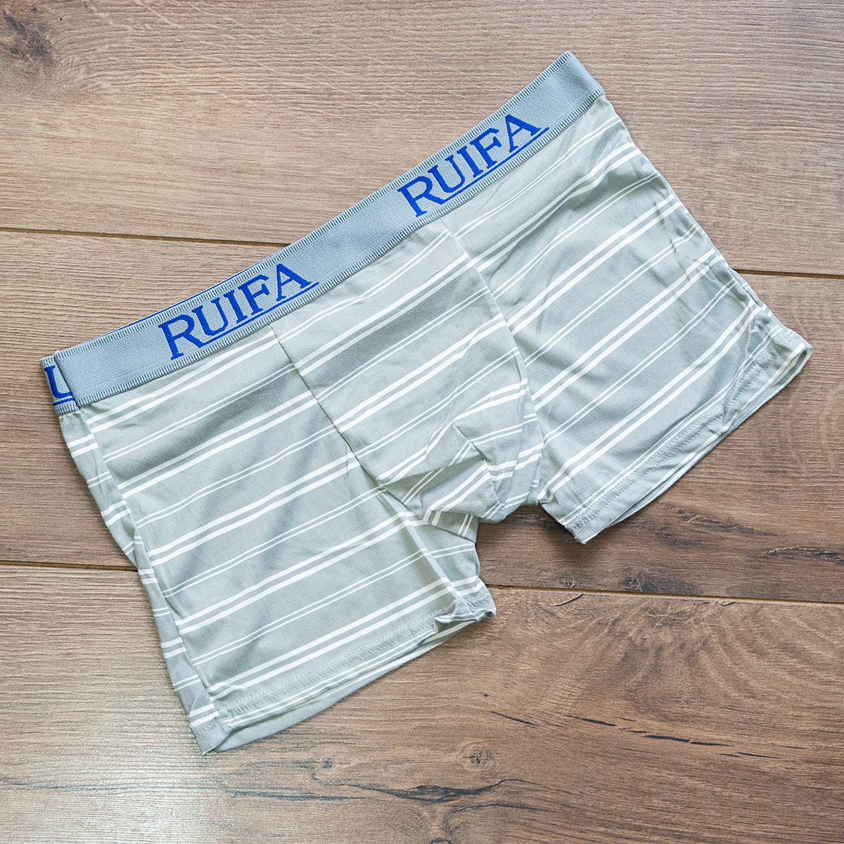 شورت نیم پا راه راه