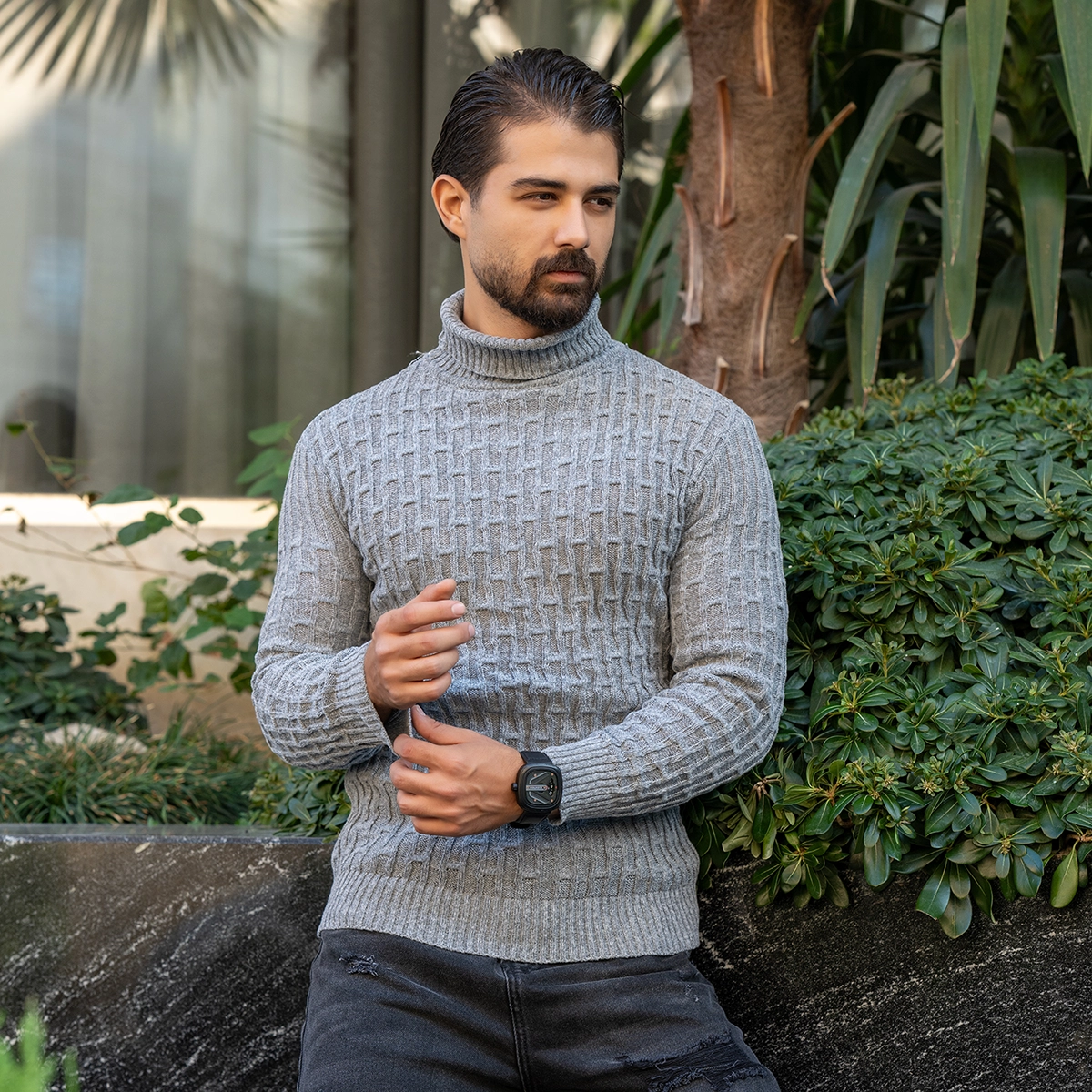 پلیور اندامی یقه اسکی طوسی روشن مردانه مدلotik