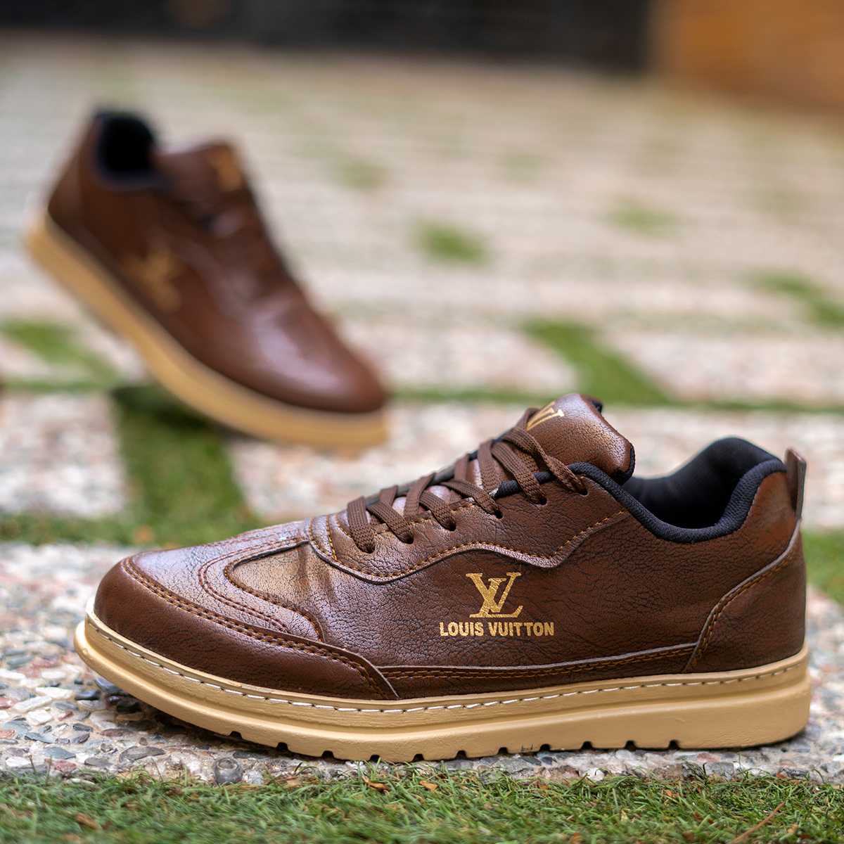 کفش تخت Lv مردانه قهوه ای مدل LOUIS