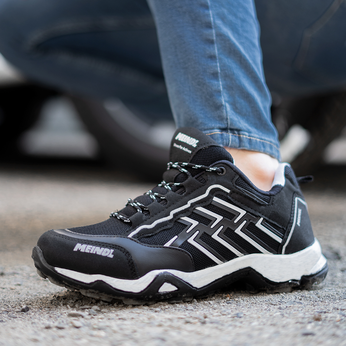 کفش ورزشی مردانه مشکی مدل MEINDL