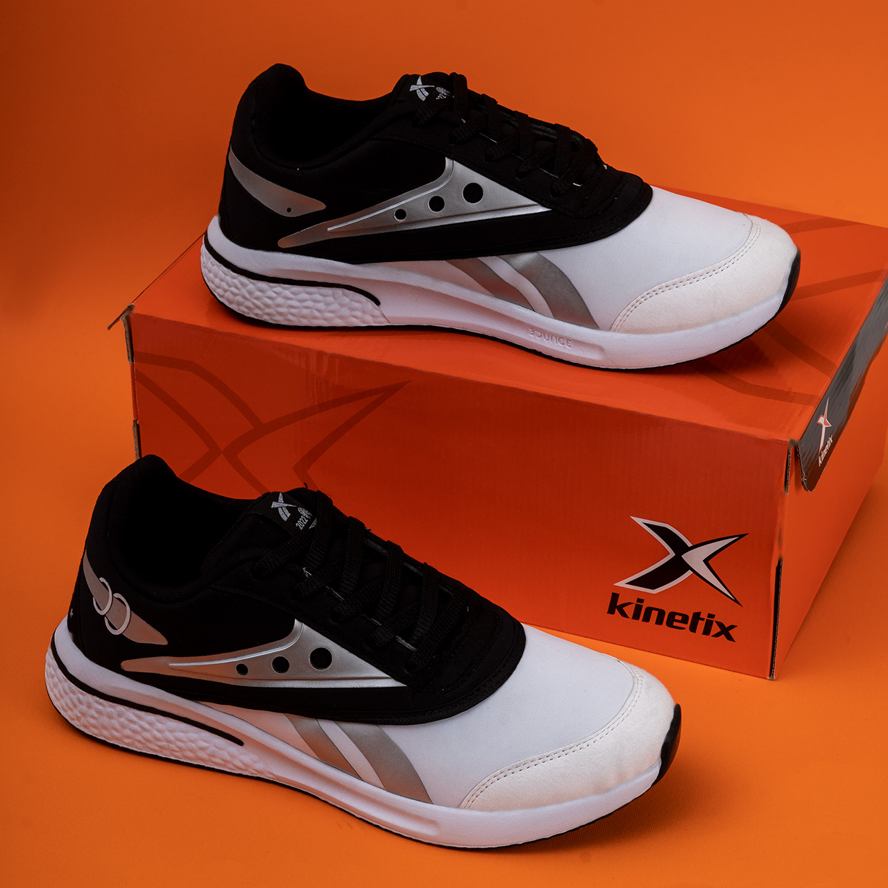 کفش ورزشی ریبوک مشکی سفید مردانه مدل 25CC