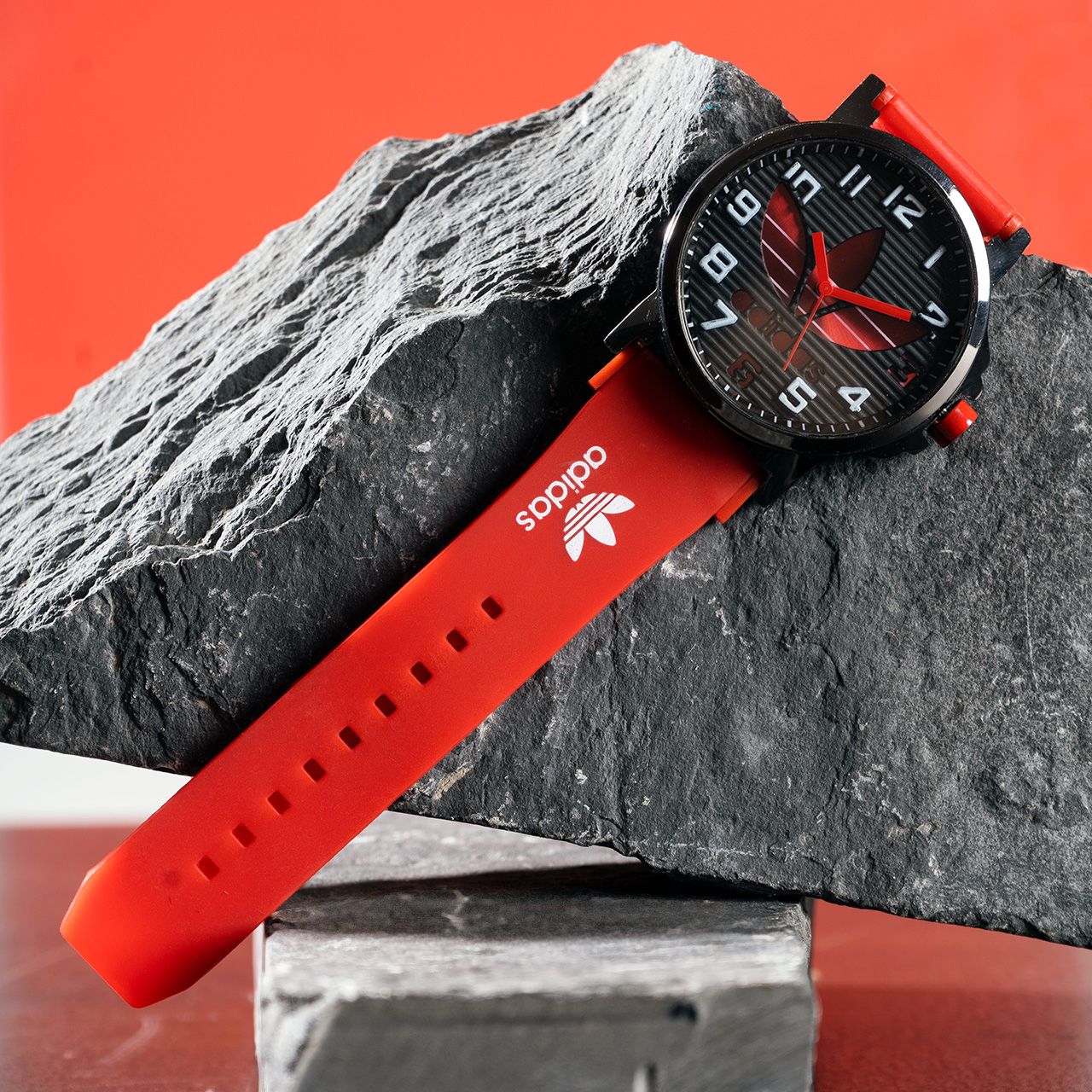 ساعت مچی آدیداس قرمز مدل E51