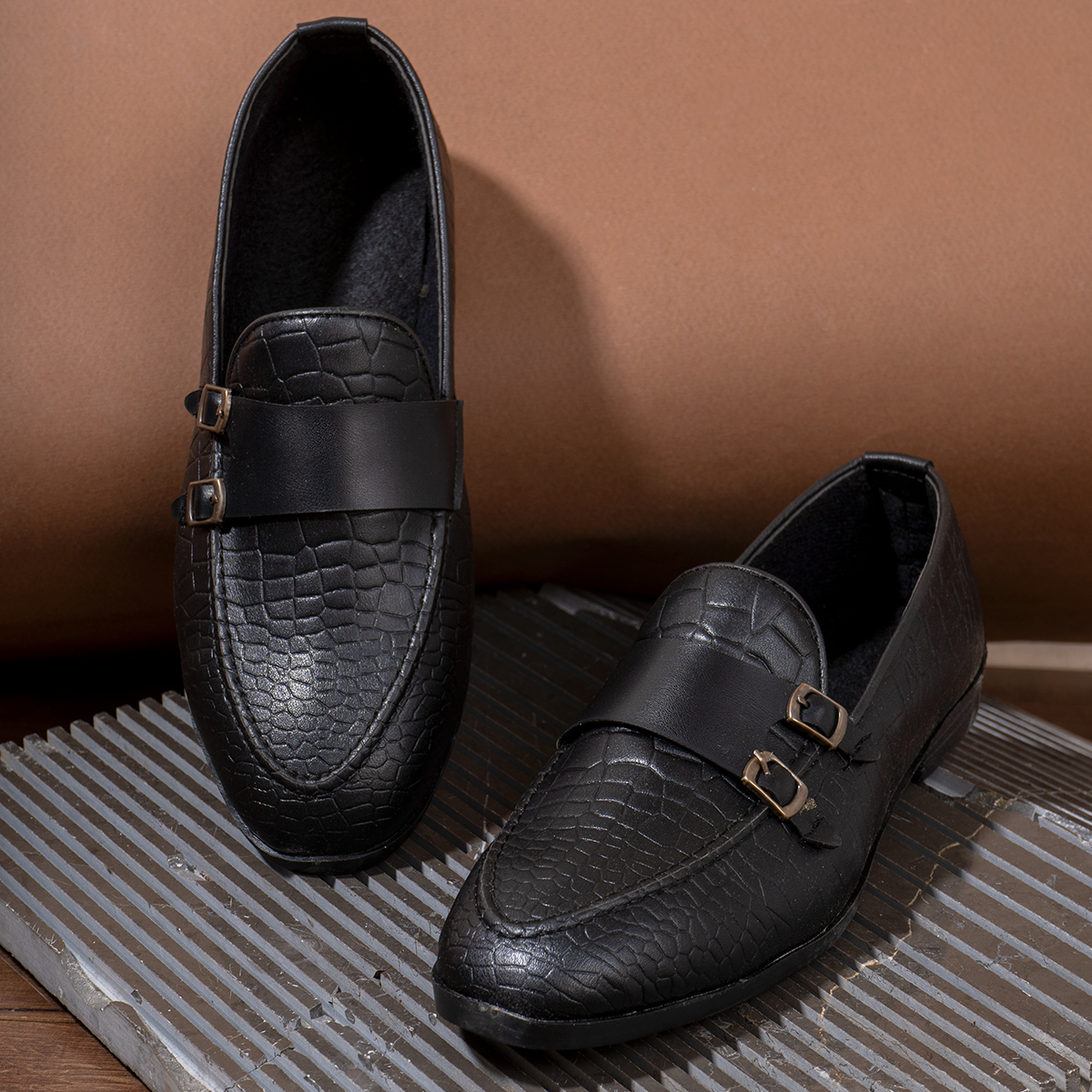 کالج مردانه طرح پوست ماری مشکی مدل daniel