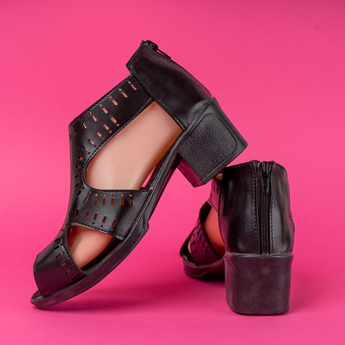 صندل زنانه مشکی مدل Pardis