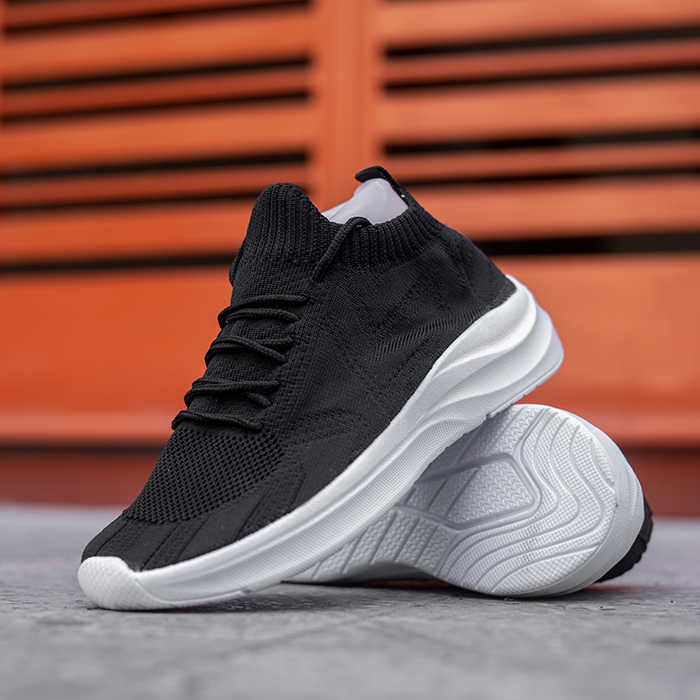 کفش ورزشی زنانه مشکی مدل Poopak