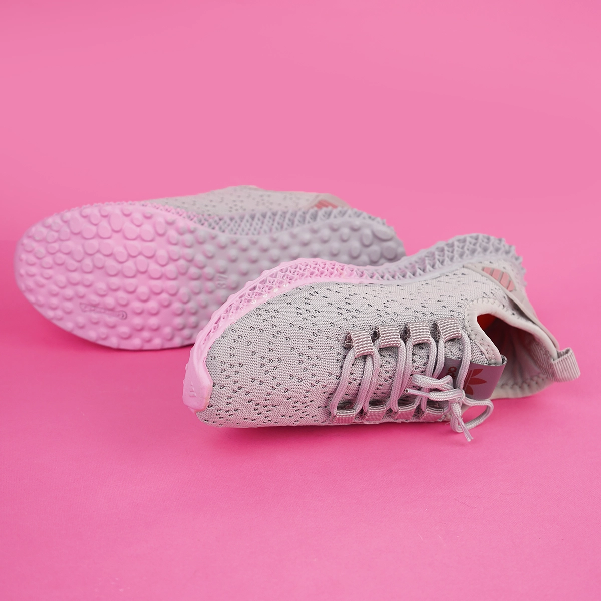 کفش ورزشی زنانه طوسی صورتی مدل Diba